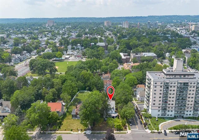 3rd image of 129 Munn Ave, East Orange, NJ 07018 | MLS# 26025007