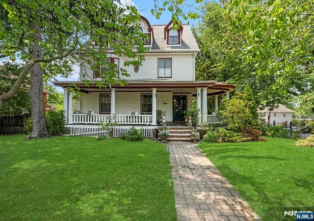 4th image of 129 Munn Ave, East Orange, NJ 07018 | MLS# 26025007