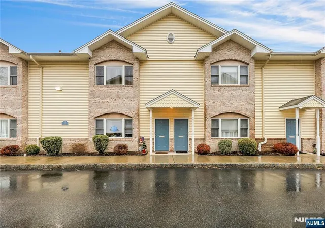 Homes for sale in Saddle Brook, NJ | 520 Victor St #8, Saddle Brook, NJ 07663 | MLS# 26025017