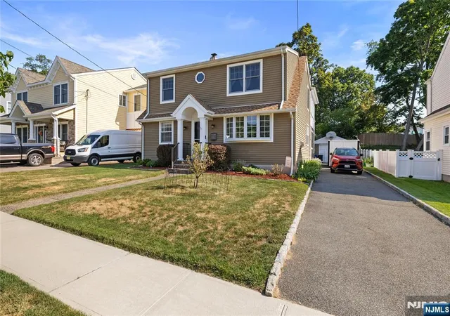 3rd image of 99 Lynwood Rd, Verona, NJ 07044 | MLS# 26025030