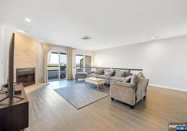 Homes for sale in Cliffside Park, NJ | 300 Gorge Rd #8, Cliffside Park, NJ 07010 | MLS# 26025039
