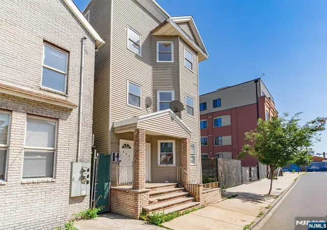 Homes for sale in Newark, NJ | 524 Mulberry St, Newark, NJ 07114 | MLS# 26025041
