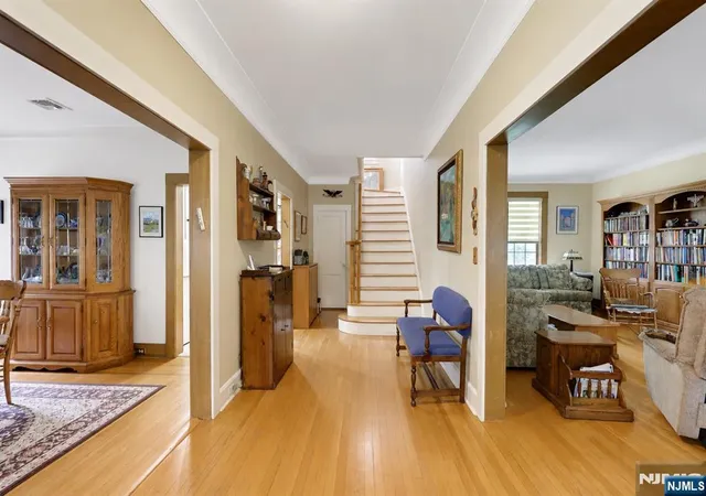 Homes for sale in Teaneck, NJ | 431 Maitland Ave, Teaneck, NJ 07666 | MLS# 26025048
