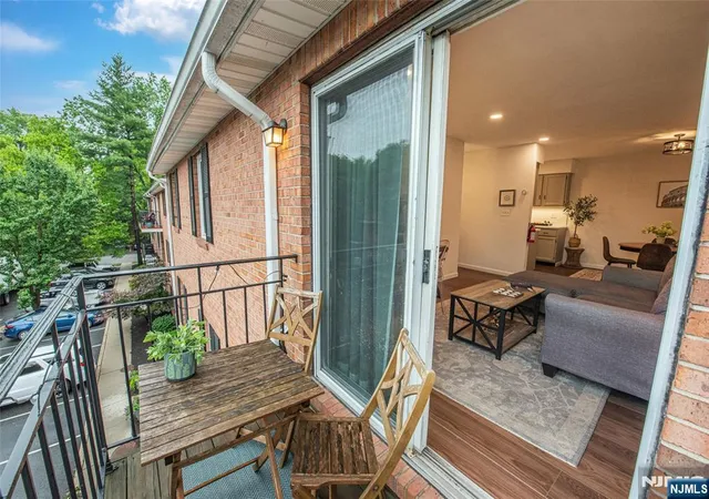 Homes for sale in Bloomfield, NJ | 34 John St #3A, Bloomfield, NJ 07003 | MLS# 26025062