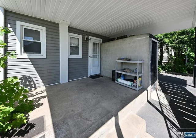 Homes for sale in Fair Lawn, NJ | 15-11 Parmelee Ave, Fair Lawn, NJ 07410 | MLS# 26025070