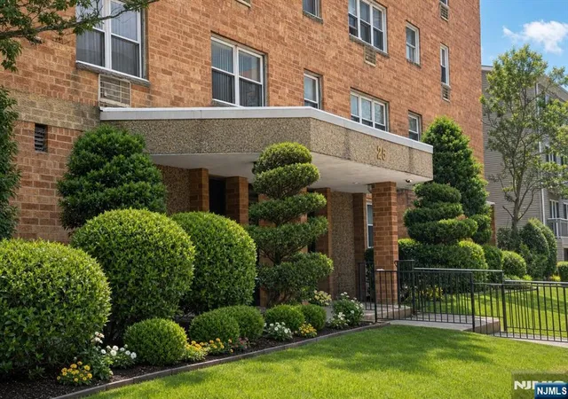 Homes for sale in Hackensack, NJ | 25 Jefferson St #3D, Hackensack, NJ 07601 | MLS# 26025074