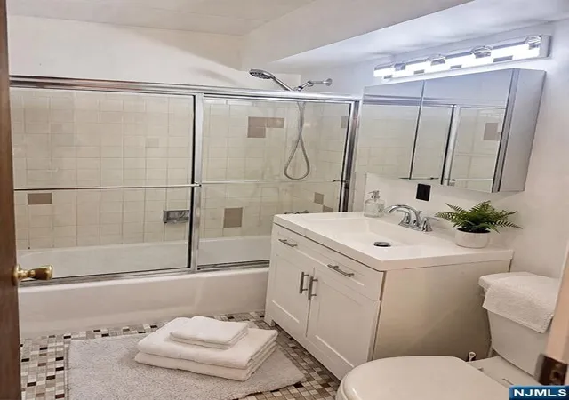 Homes for sale in Hackensack, NJ | 25 Jefferson St #3D, Hackensack, NJ 07601 | MLS# 26025074