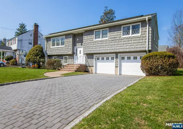 3rd image of 240 Ridge Rd, Cedar Grove, NJ 07009 | MLS# 26025077