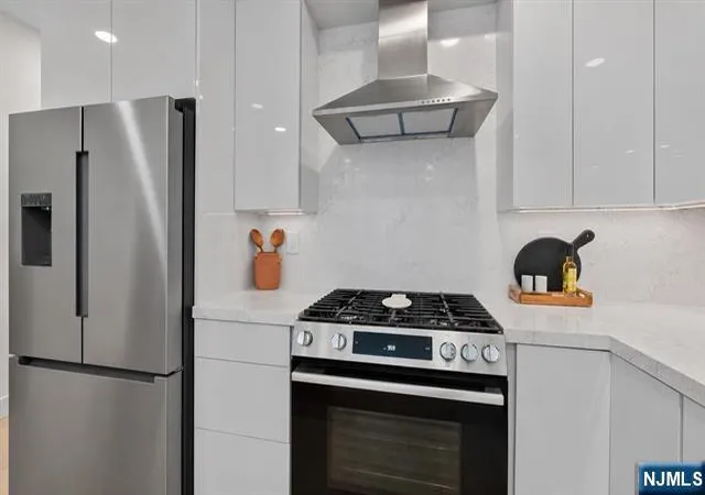 Homes for sale in Jersey City, NJ | 99 Van Horne St #1, Jersey City, NJ 07304 | MLS# 26025088