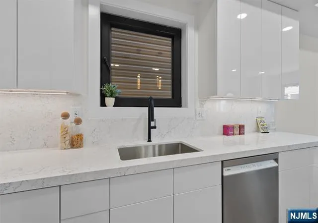 Homes for sale in Jersey City, NJ | 99 Van Horne St #1, Jersey City, NJ 07304 | MLS# 26025088