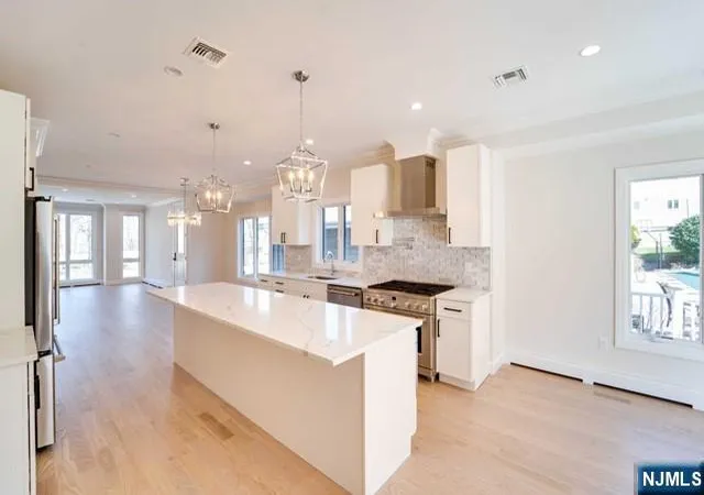 Homes for sale in Palisades Park, NJ | 462 A 6Th #A, Palisades Park, NJ 07650 | MLS# 26025110
