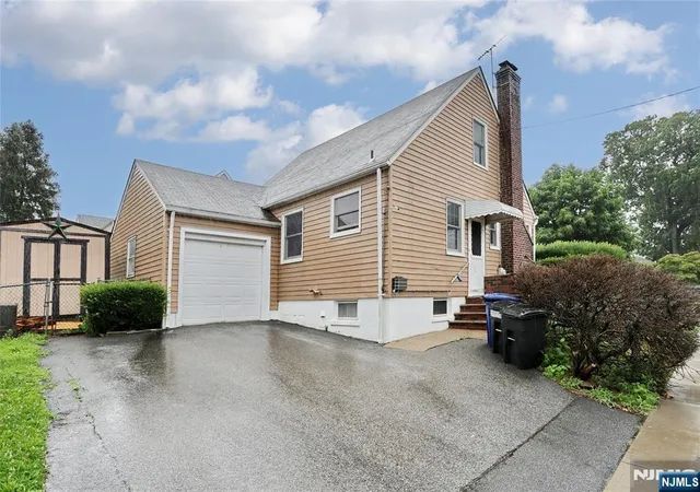 Homes for sale in Wood Ridge, NJ | 443 Center St, Wood Ridge, NJ 07075 | MLS# 26025132