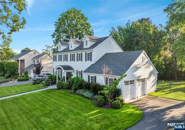 Homes for sale in Oradell, NJ | 687 East Dr, Oradell, NJ 07649 | MLS# 26025133