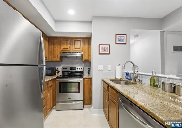 Homes for sale in Bedminster, NJ | 20 Sage Ct, Bedminster, NJ 07921 | MLS# 26025160