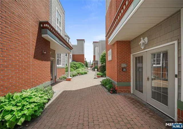 Homes for sale in Edgewater, NJ | 123 The Promenade #123, Edgewater, NJ 07020 | MLS# 26025192
