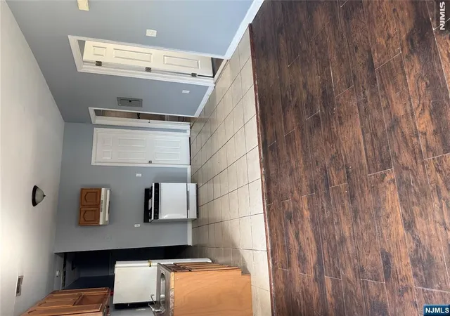 4th image of 542 18Th St, Newark, NJ 07103 | MLS# 26025193