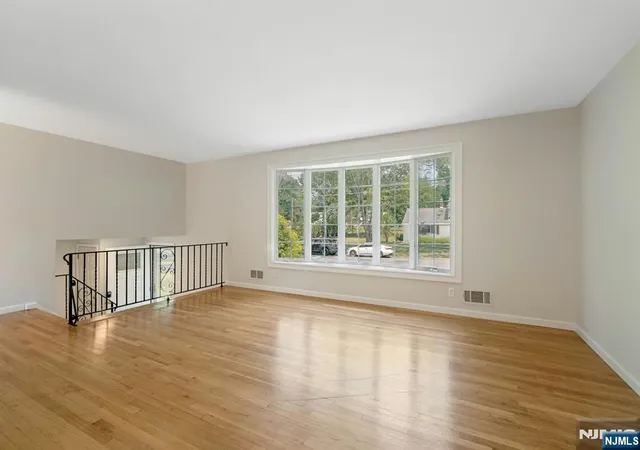 Homes for sale in River Vale, NJ | 615 Maze Rd, River Vale, NJ 07675 | MLS# 26025204