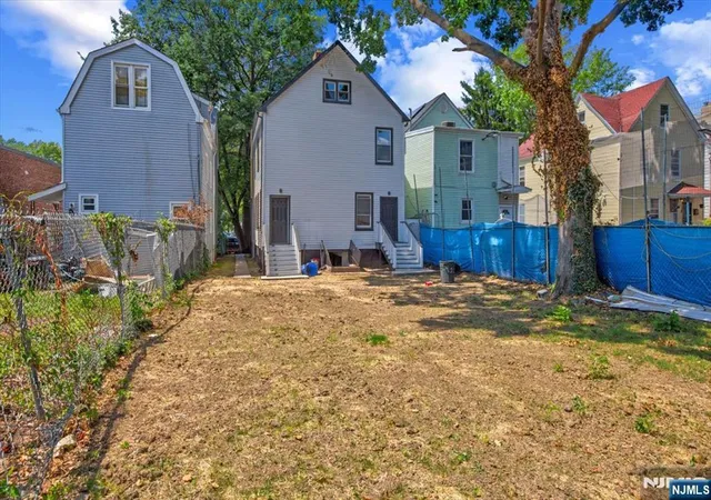 Listing Photo 4 - Condo for sale in building located at 152 Clinton St, East Orange, NJ 07017