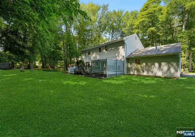 5th image of 425 White Oak Rd, Palisades, NY 10964 | MLS# 26025221