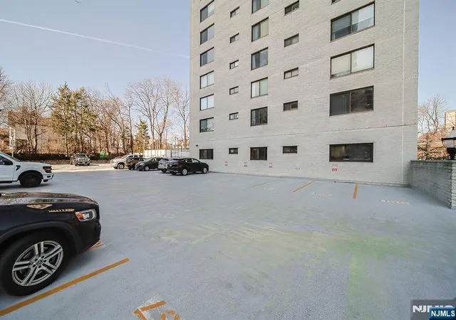 Homes for sale in Hackensack, NJ | 277 Prospect Avenue, Hackensack, NJ 07601 | Houzeo