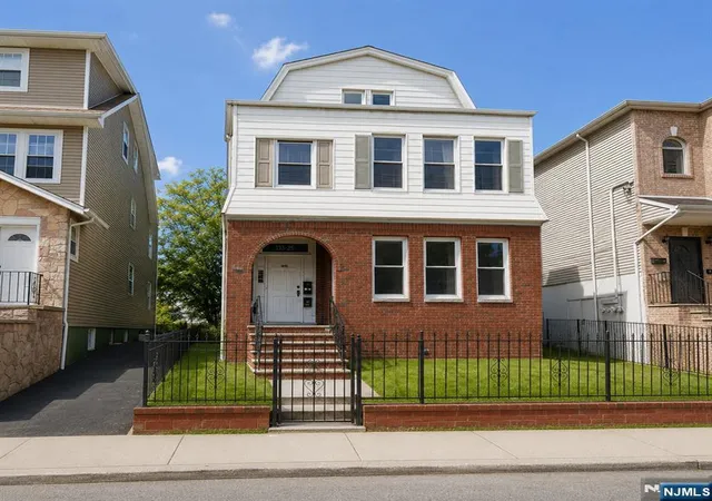 Homes for sale in Newark, NJ | 133 Isabella Ave, Newark, NJ 07106 | MLS# 26025299