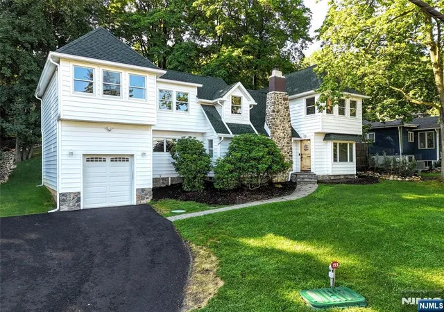 Homes for sale in Sparta, NJ | 193 E Shore Trl, Sparta, NJ 07871 | MLS# 26025303