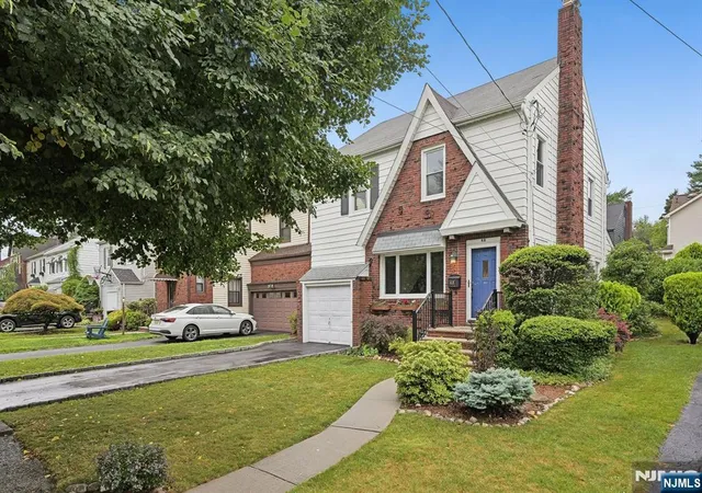 Homes for sale in Bloomfield, NJ | 48 Claremont Ave, Bloomfield, NJ 07003 | MLS# 26025326