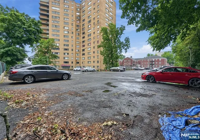 image of 275 Prospect St, East Orange, NJ 07017