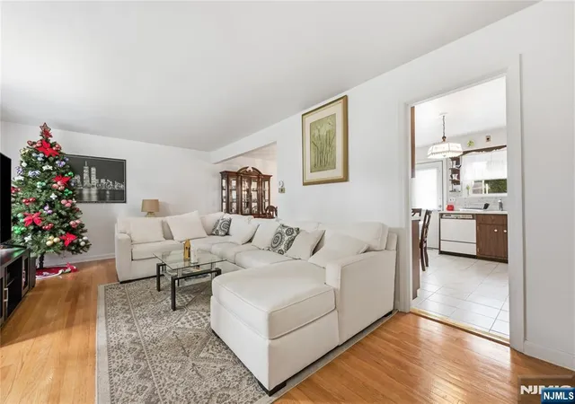 Homes for sale in North Arlington, NJ | 23 Bogle Ct, North Arlington, NJ 07031 | MLS# 26025342