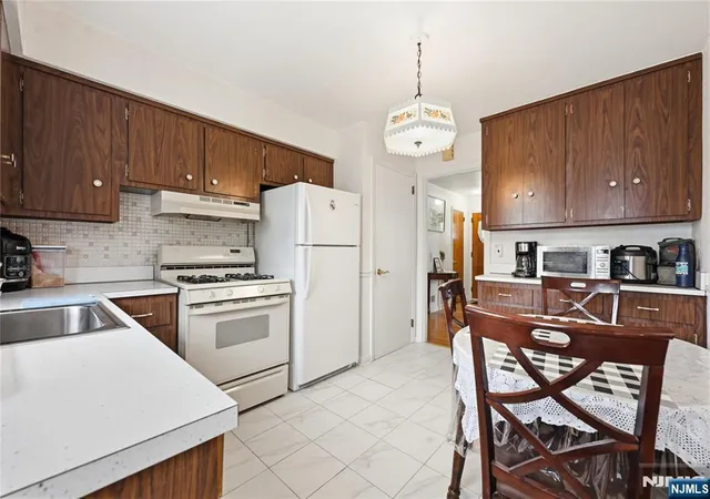 Photo 4 of Sale Pending at 23 Bogle Ave, North Arlington, NJ 07031 | MLS# 26025342 | Listing updated on 2026-08-20