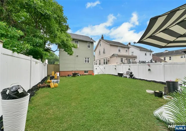 Homes for sale in Rochelle Park, NJ | 35 Colling Ave, Rochelle Park, NJ 07662 | MLS# 26025345