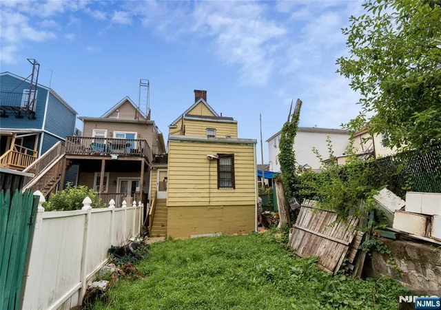 Homes for sale in Newark, NJ | 65 Taylor St, Newark, NJ 07104 | MLS# 26025398