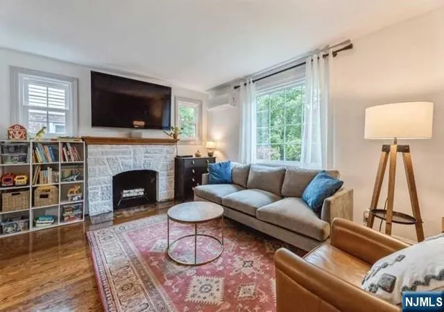 Homes for sale in Teaneck, NJ | 1125 W Laurelton Pkwy, Teaneck, NJ 07666 | MLS# 26025402