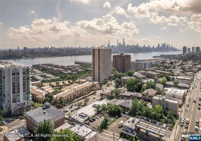 33rd image of 300 Gorge Rd #1, Cliffside Park, NJ 07010 | MLS# 26025451