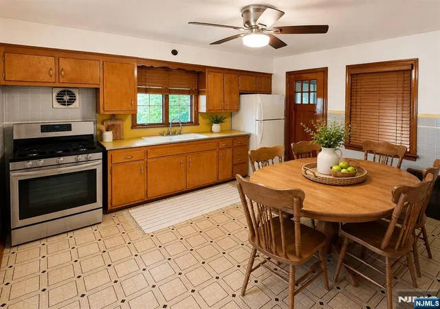 3rd image of 105 Bergen St, Garfield, NJ 07026 | MLS# 26025473