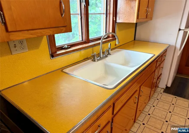 4th image of 105 Bergen St, Garfield, NJ 07026 | MLS# 26025473