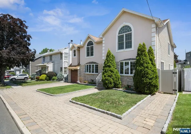 Homes for sale in Secaucus, NJ | 262 Grace Ave, Secaucus, NJ 07094 | MLS# 26025475