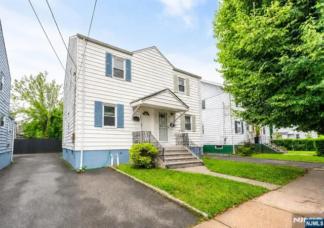 Homes for sale in Bloomfield, NJ | 247 16th St, Bloomfield, NJ 07003 | MLS# 26025488