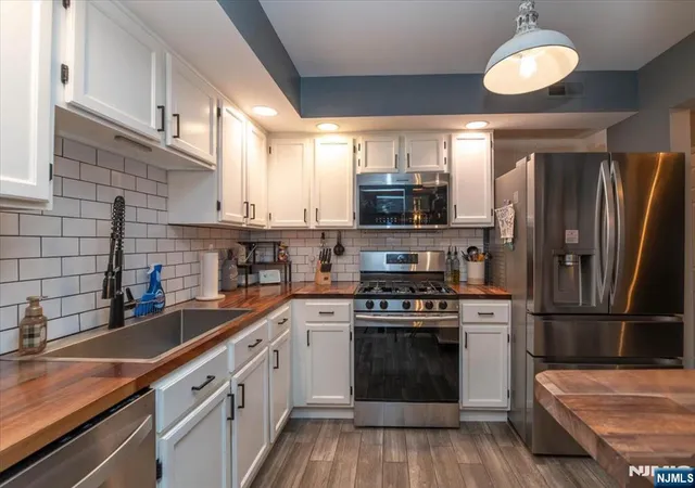 5th image of 51 Beacon Hill Rd #E, West Milford, NJ 07480 | MLS# 26025510