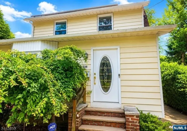 1st image of 525 Eagle Rock Ave, West Orange, NJ 07052 | MLS# 26025522