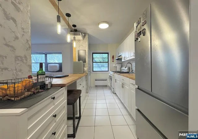 4th image of 500 Linwood Dr #2G, Fort Lee, NJ 07024 | MLS# 26025530