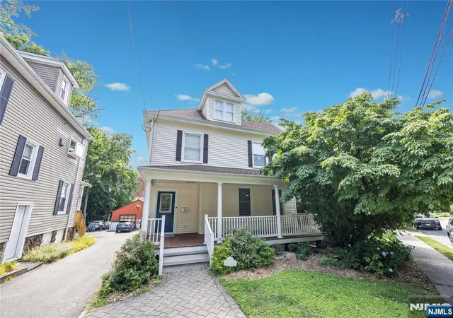 Homes for sale in Ridgewood, NJ | 197 Union St, Ridgewood, NJ 07450 | MLS# 26025582