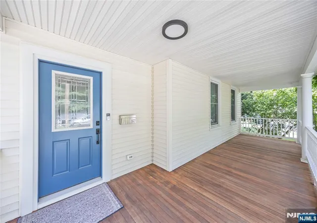 Homes for sale in Ridgewood, NJ | 197 Union St, Ridgewood, NJ 07450 | MLS# 26025582