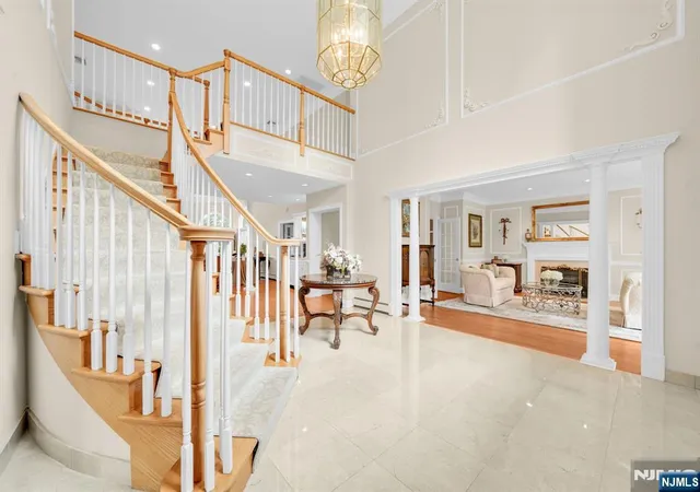 Homes for sale in Franklin Lakes, NJ | 817 Peach Tree Ln, Franklin Lakes, NJ 07417 | MLS# 26025592