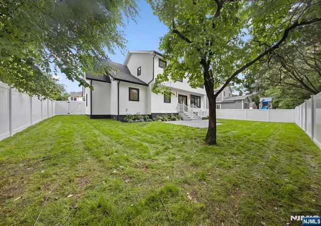Homes for sale in Fair Lawn, NJ | 31 02 Gentner Rd, Fair Lawn, NJ 07410 | MLS# 26025605