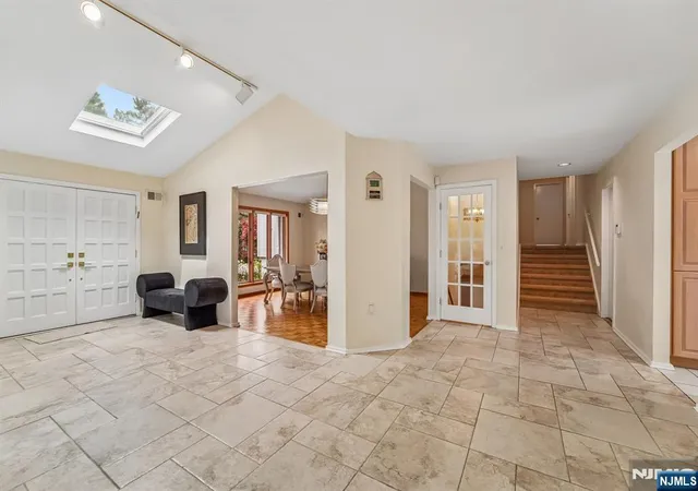 3rd image of 8 Union Hill Rd, Denville Township, NJ 07834 | MLS# 26025630