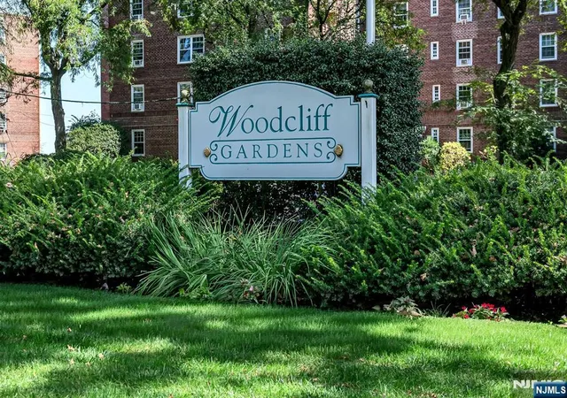 Homes for sale in North Bergen, NJ | 8300 Boulevard East #4D, North Bergen, NJ 07047 | MLS# 26025639