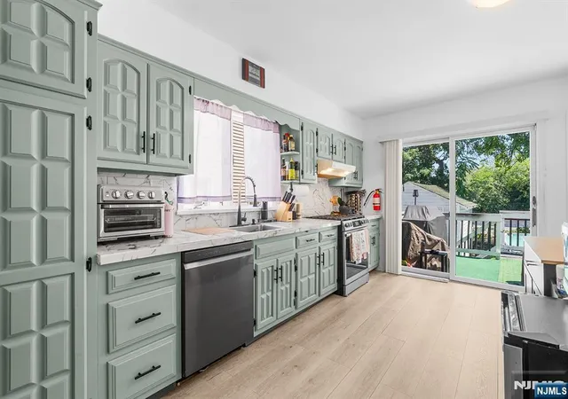 5th image of 109 4Th St, Clifton, NJ 07011 | MLS# 26025642