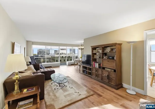 4th image of 2077 Center #9A, Fort Lee, NJ 07024 | MLS# 26025650