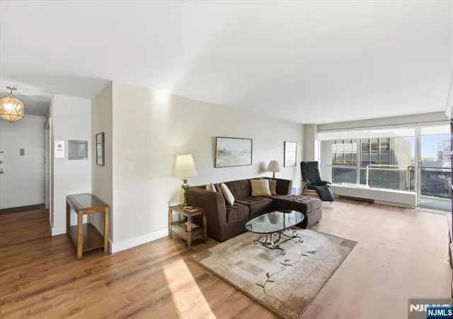 5th image of 2077 Center #9A, Fort Lee, NJ 07024 | MLS# 26025650